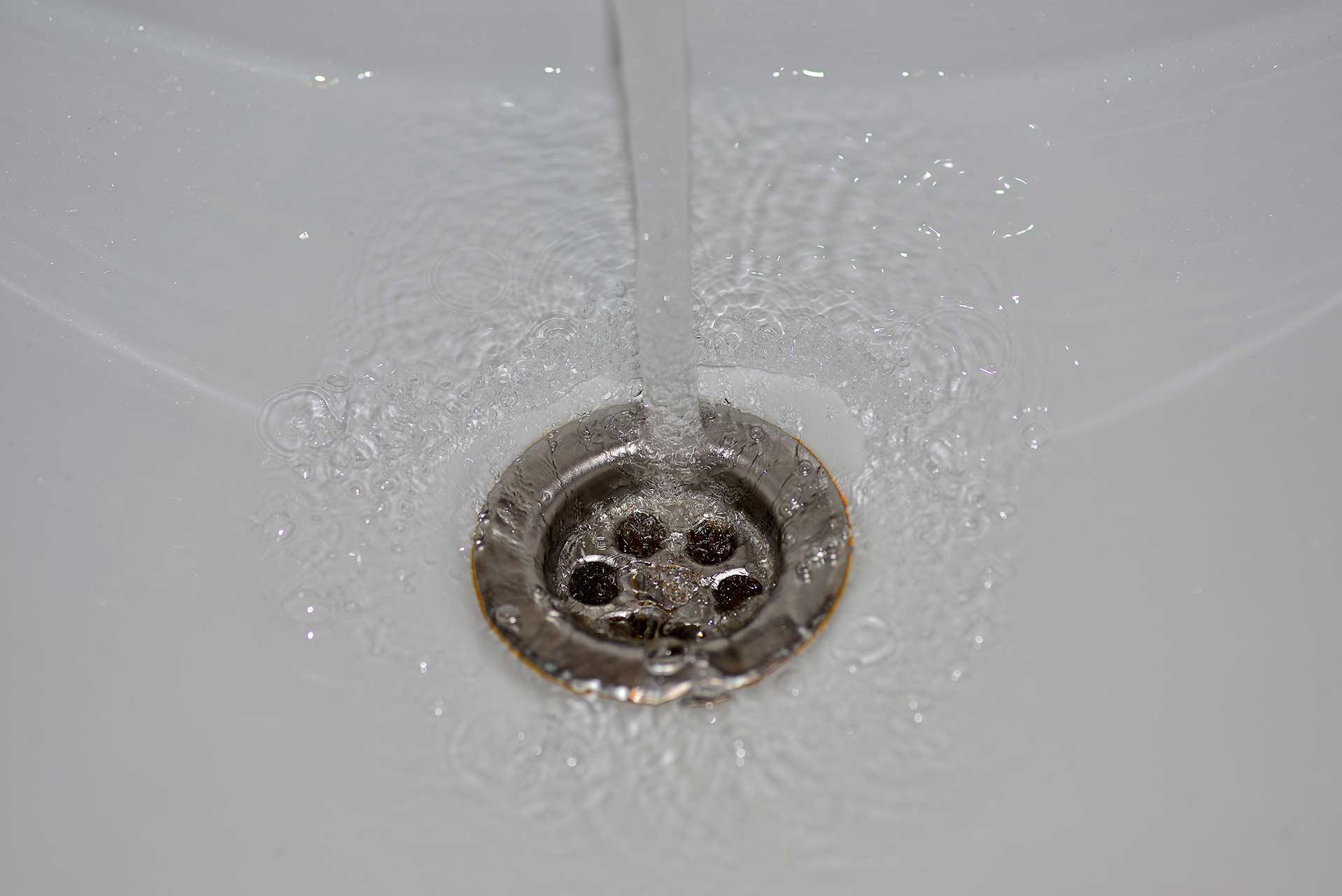 A2B Drains provides services to unblock blocked sinks and drains for properties in Norbury.